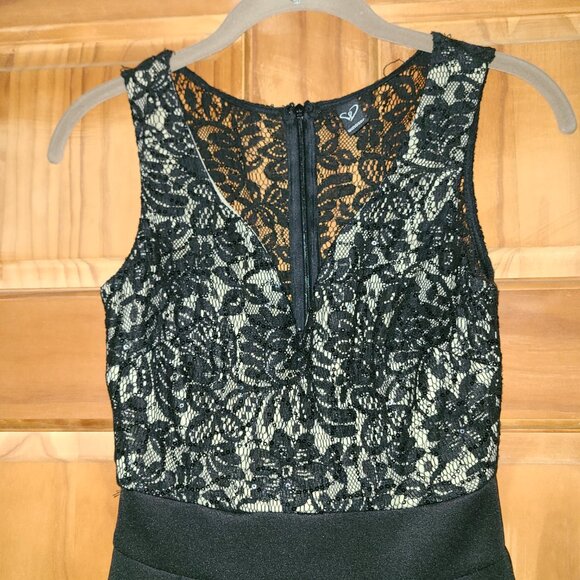 Windsor Black Shimmery Floral Lace Top Mini Dress - Picture 2 of 6